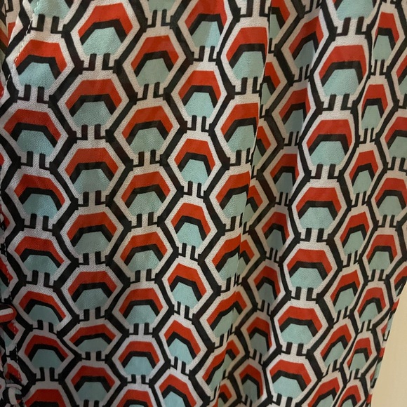 Rose & Olive Multicolor Geometric Blouse - Picture 3 of 4